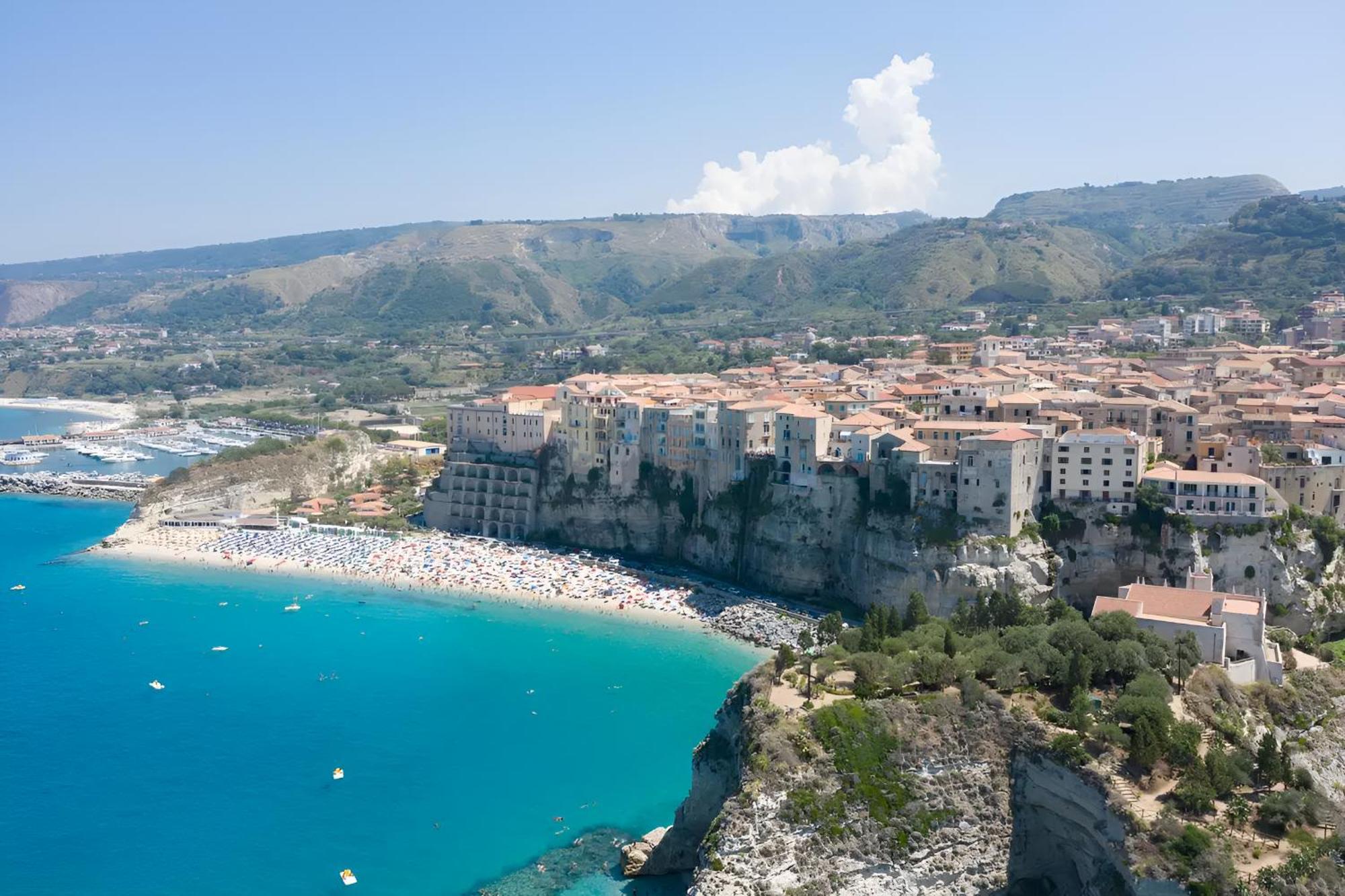 Modern Apt Reventino - Le Lincelle, Lamezia SantʼEufemia Lamezia Exterior foto